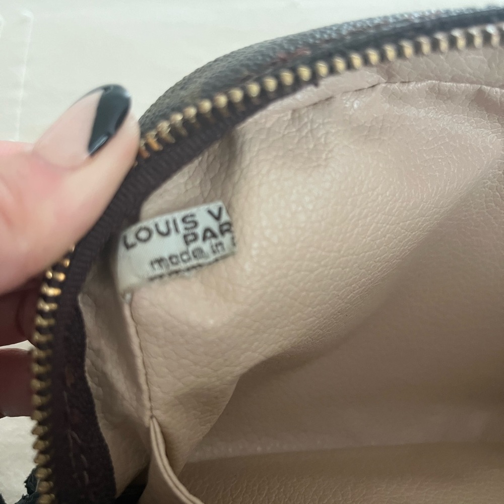 Louis Vuitton black fringe purse - Picture 12 of 14